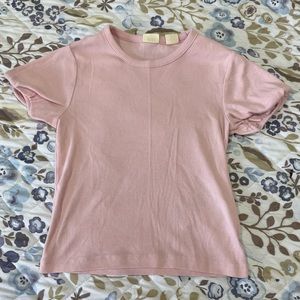 Levi’s pink top